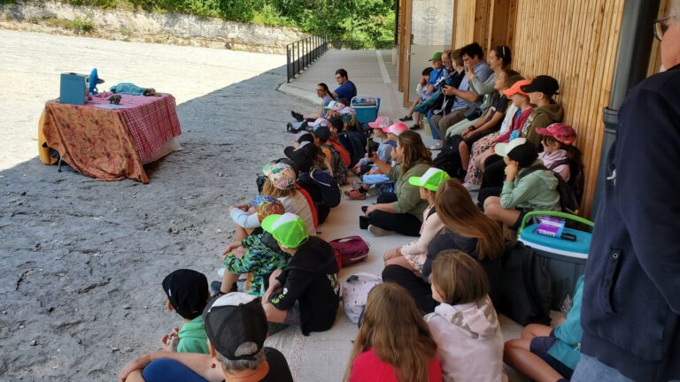 Animation le Dinoshow à Dinoplagne